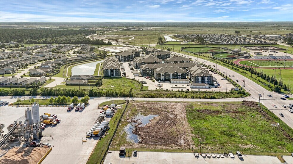7720 Westgreen Blvd Cypress, TX 77433, Cypress, TX à vendre - Photo du bâtiment - Image 2 de 5