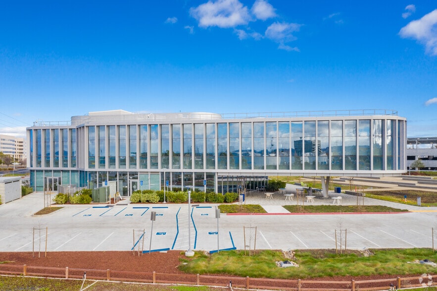 500 Lincoln Centre Dr, Foster City, CA for lease - Building Photo - Image 1 of 6