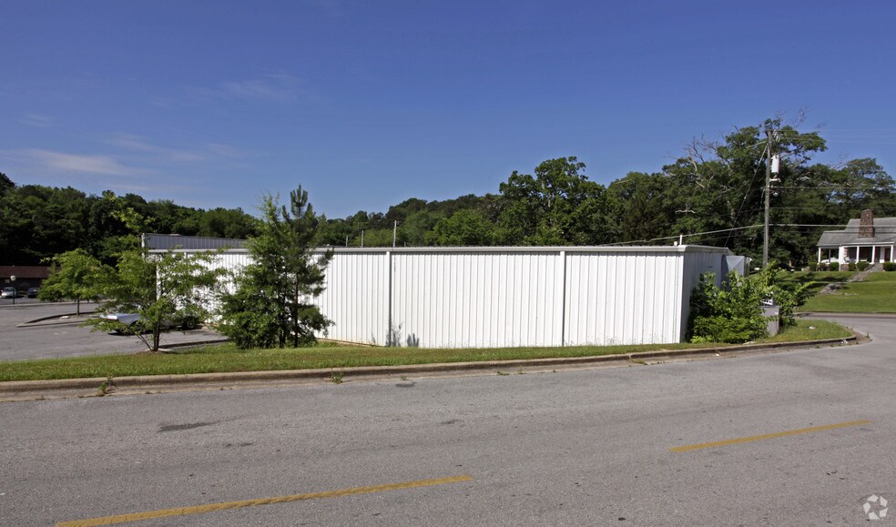 3201C Wilcox Blvd, Chattanooga, TN à vendre - Photo du bâtiment - Image 2 de 2
