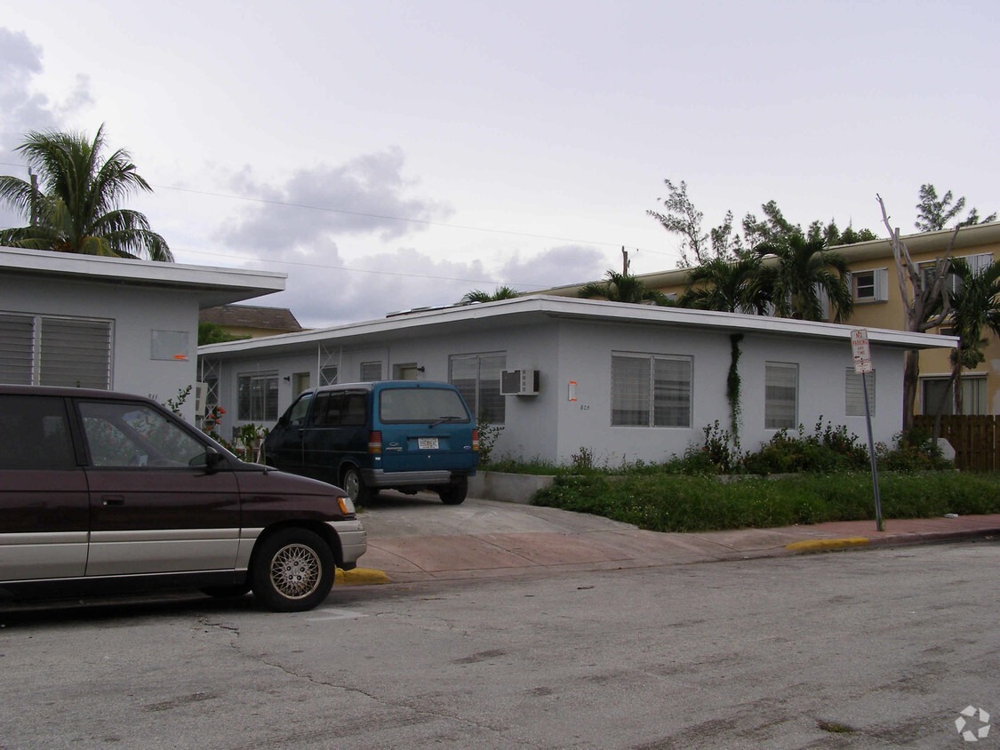 805 81st St, Miami Beach, FL à vendre Photo du bâtiment- Image 1 de 1