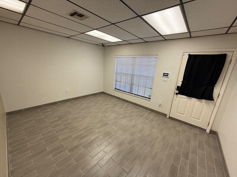 102 Columbia Dr, Cape Canaveral, FL à vendre - Photo du bâtiment - Image 3 de 6