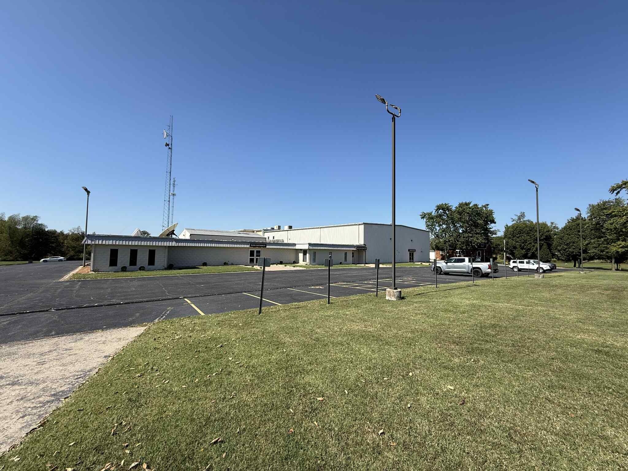 11717 IL-37, Marion, IL à vendre Photo principale- Image 1 de 20