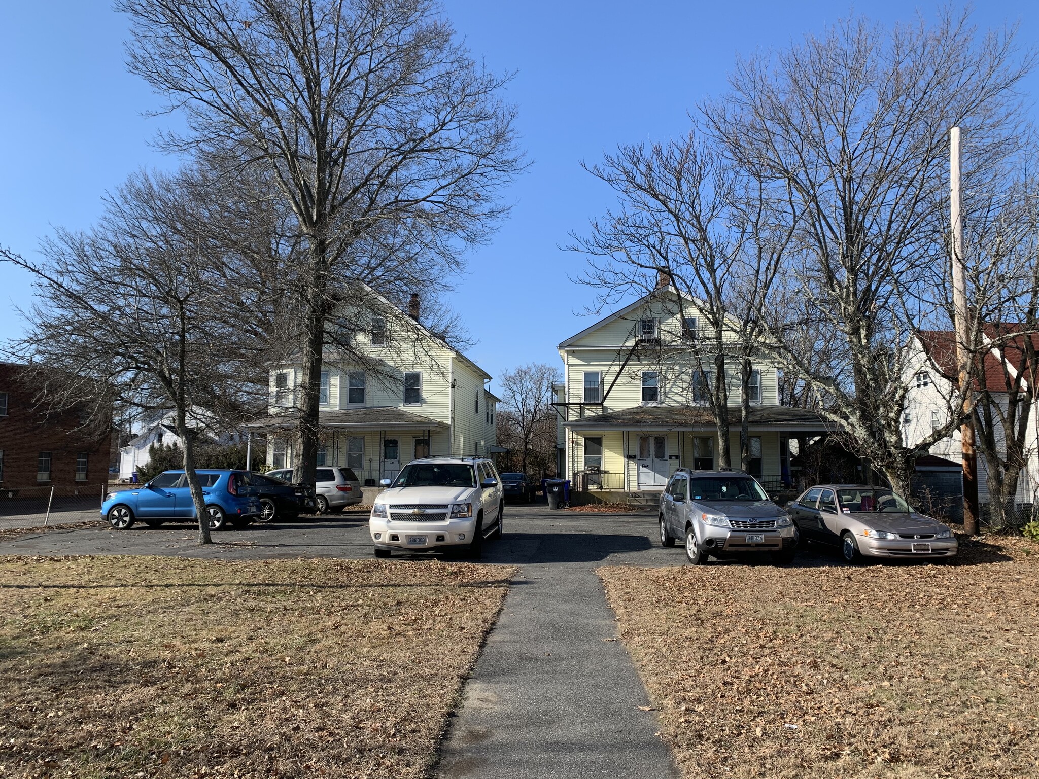 364 High St, Central Falls, RI for sale Primary Photo- Image 1 of 1