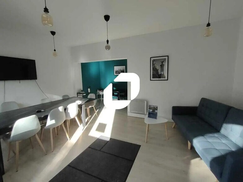 Office in Le Chesnay-Rocquencourt for lease - Interior Photo - Image 3 of 6