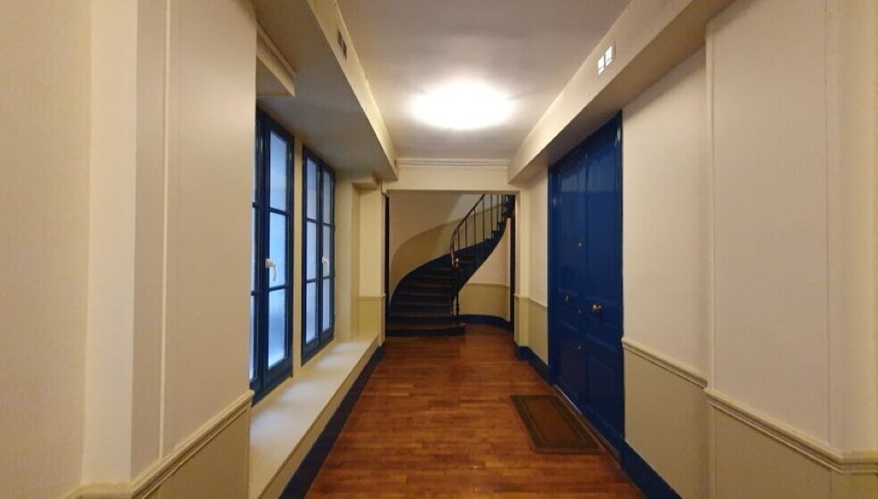 77 Boulevard De Sébastopol, Paris for lease - Lobby - Image 3 of 9