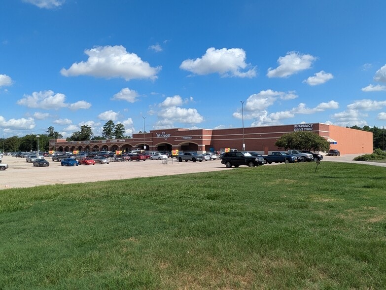 10010 Cypresswood Dr, Houston, TX for lease - Building Photo - Image 1 of 5