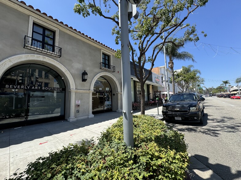 339 N Canon Dr, Beverly Hills, CA for lease - Building Photo - Image 2 of 2