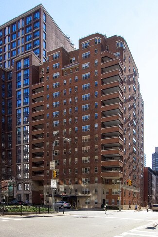 Plus de détails pour 39-43 Park Ave, New York, NY - Médical à louer