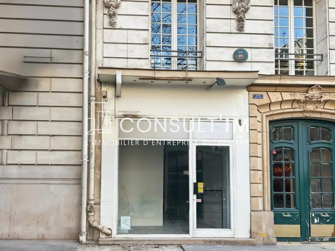 Retail in Paris for lease Building Photo- Image 1 of 7