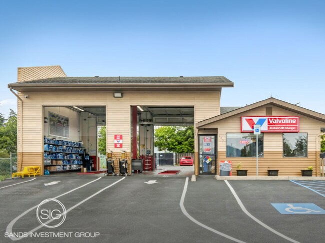 More details for 180 NE Midway Blvd, Oak Harbor, WA - Retail for Sale