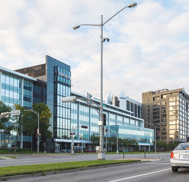 3030 Boul Laurier, Québec, QC for sale - Primary Photo - Image 2 of 3