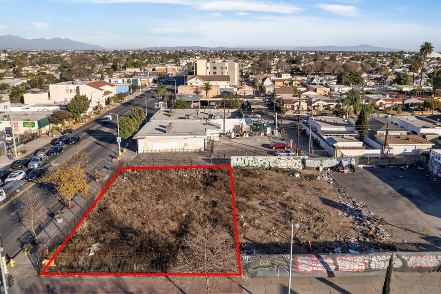 7200 S Western Ave, Los Angeles, CA à vendre - Photo du bâtiment - Image 1 de 9