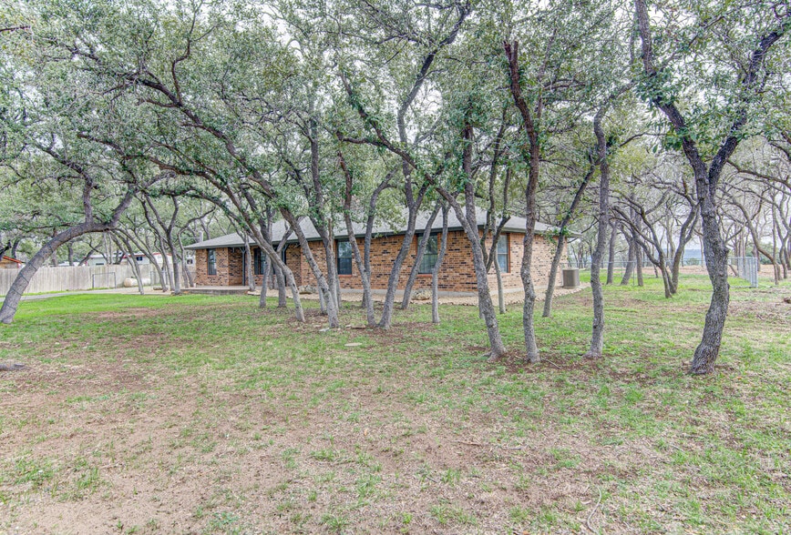 4823 HUDSON BEND Rd, Austin, TX for sale - Building Photo - Image 3 of 25