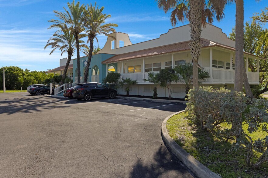 19950-19980 Overseas Hwy, Sugarloaf Key, FL à vendre - Photo du bâtiment - Image 3 de 63