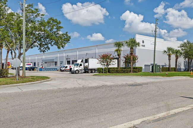 Plus de détails pour 1125 Gills Dr, Orlando, FL - Industriel à louer