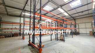 Plus de détails pour Local d'activités à louer