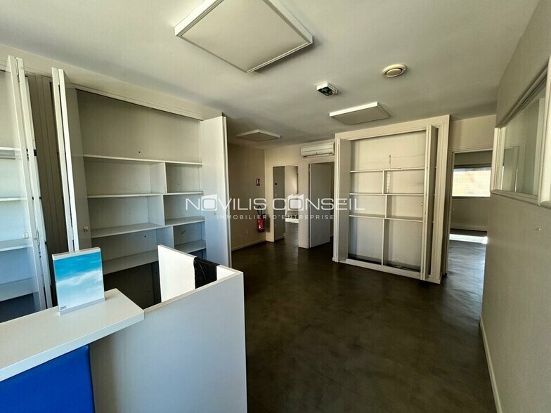 Office in Muret for lease - Interior Photo - Image 1 of 7