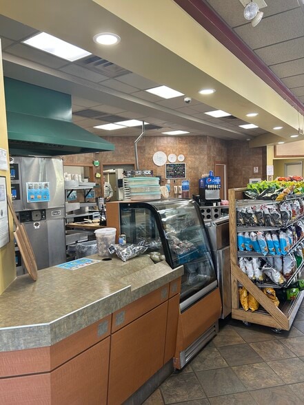 5 Horton Pl, Topsham, ME à louer - Photo du bâtiment - Image 3 de 11