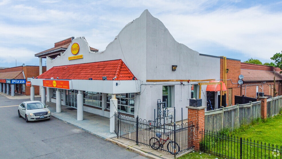 1 Steeles Ave E, Brampton, ON for sale - Primary Photo - Image 1 of 1