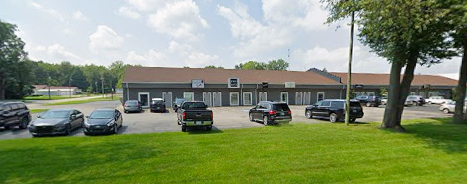 51529-51541 Bittersweet Rd, Granger, IN à vendre - Photo du b timent - Image 2 de 6