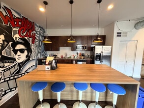 1360 N Milwaukee Ave, Chicago, IL for lease Interior Photo- Image 1 of 4