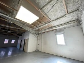 Flex in Chevilly-Larue for lease Interior Photo- Image 2 of 6