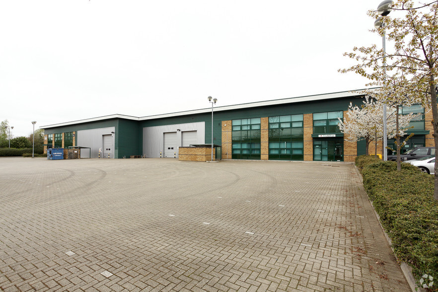 Lombard Way, Banbury for lease - Building Photo - Image 2 of 32