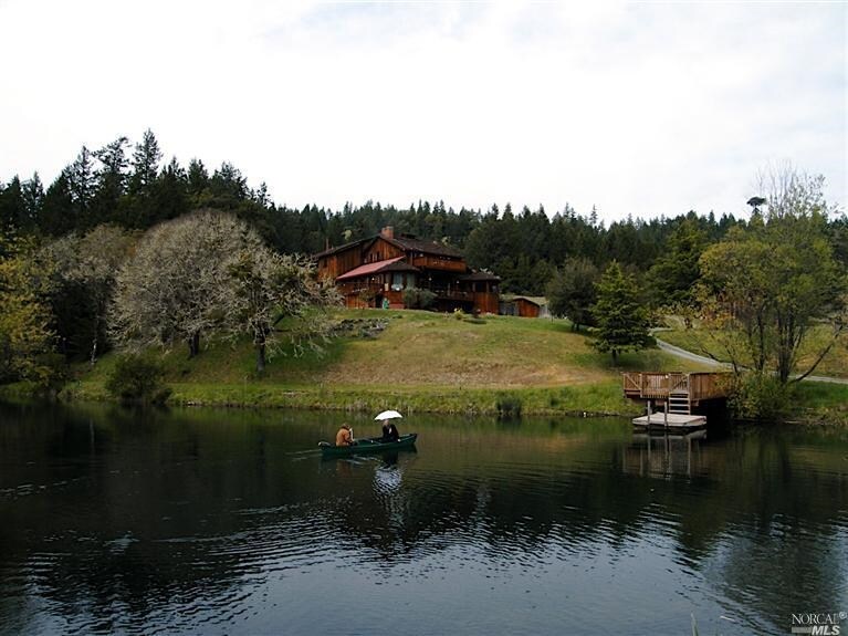 21200 Orr Springs Rd, Ukiah, CA à vendre - Photo principale - Image 1 de 2