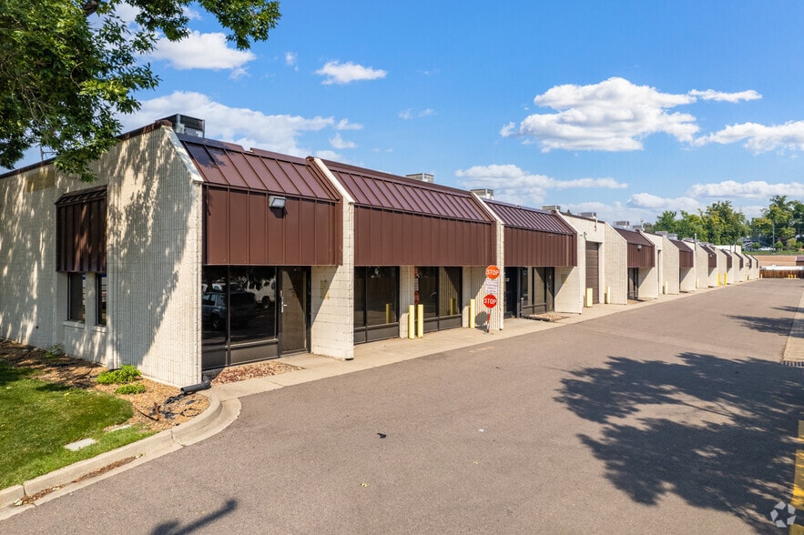 6531 W 56th Ave, Arvada, CO for lease - Primary Photo - Image 2 of 5