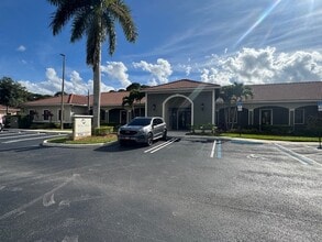 Lake Whitney Campus, Port Saint Lucie, FL for lease Interior Photo- Image 1 of 7