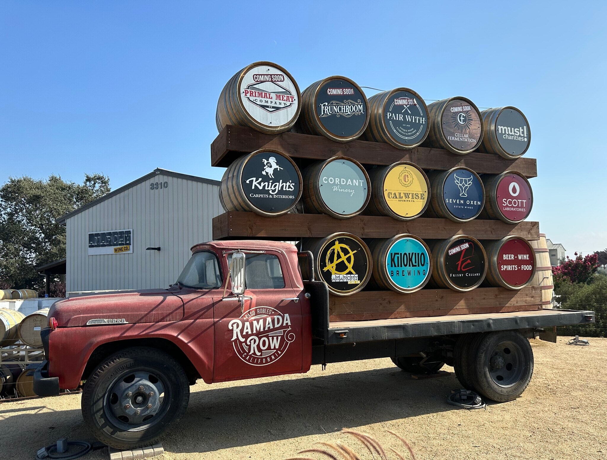 3310 Ramada Dr, Paso Robles, CA à louer Photo du bâtiment- Image 1 de 16