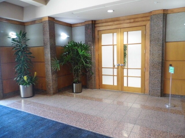 1900 Polaris Pky, Columbus, OH à louer - Hall d’entrée - Image 3 de 12