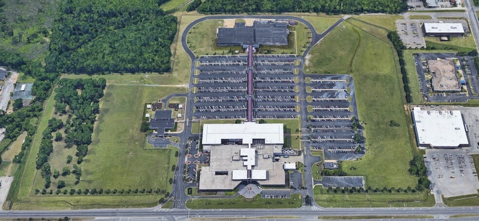 2108 E South Blvd, Montgomery, AL for sale - Aerial - Image 3 of 13