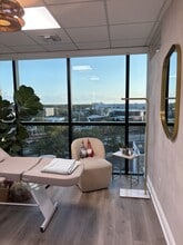 5975 Sunset Dr, Miami, FL à louer Photo intérieure- Image 2 de 4