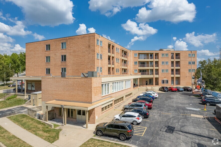 1501-1524 NE Parvin Rd, Kansas City, MO à louer - Photo du bâtiment - Image 2 de 8