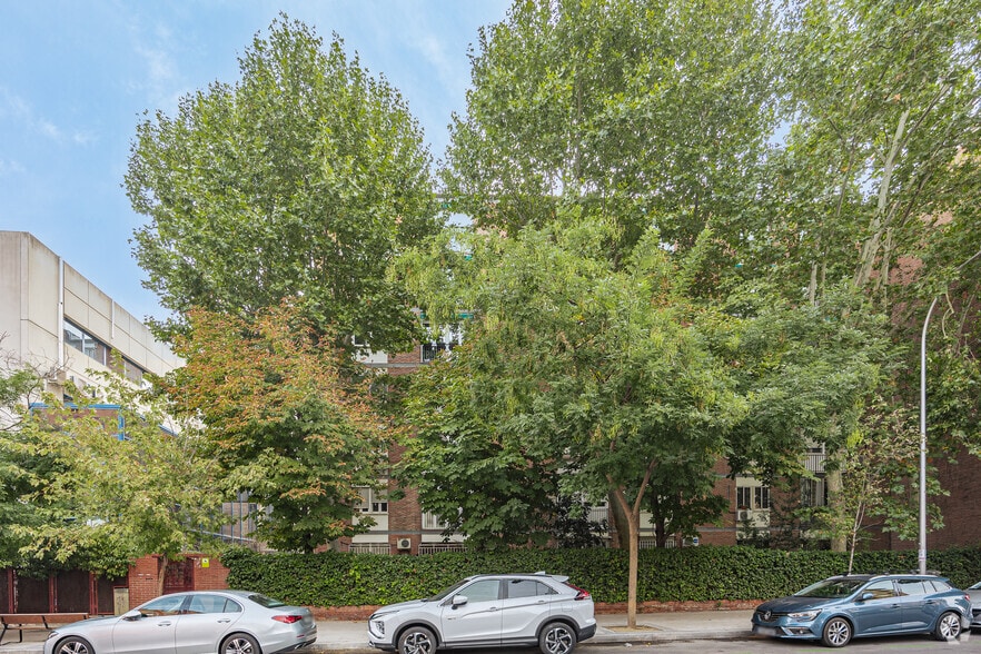 Avenida Manzanares, 4, Madrid, Madrid for lease - Building Photo - Image 3 of 3