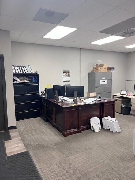 5000 E 59th St, Kansas City, MO à vendre - Photo intérieure - Image 3 de 6