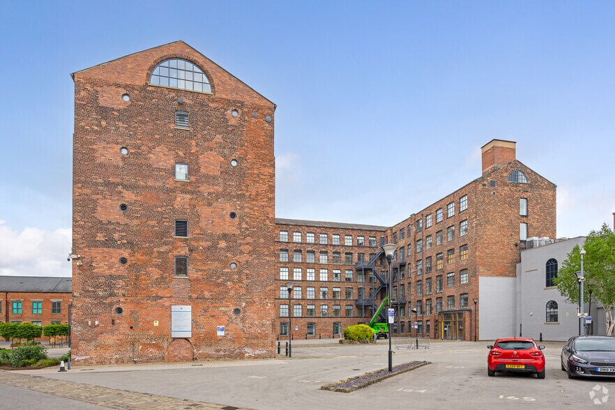 Marshall St, Leeds à louer - Photo du bâtiment - Image 2 de 13