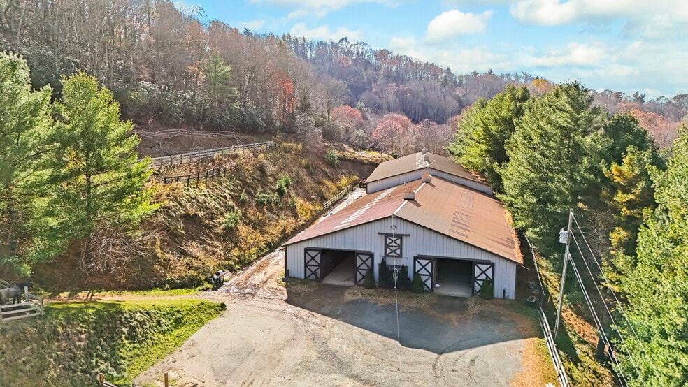 223 Pine Hill Rd, Boone, NC à vendre - Photo du bâtiment - Image 3 de 13