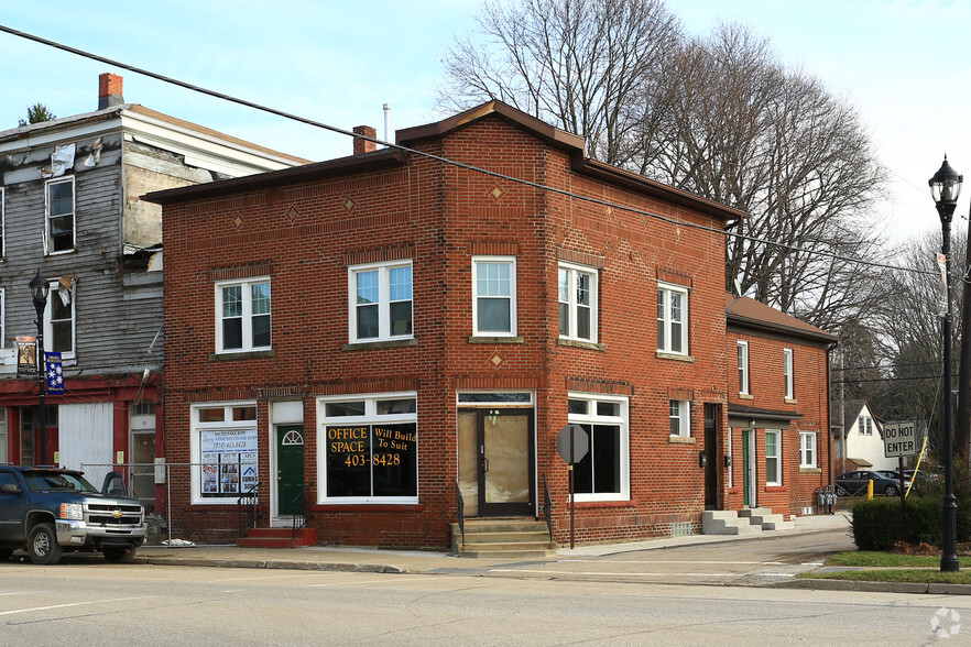 9 W Main St, Girard, PA à vendre - Photo principale - Image 1 de 1