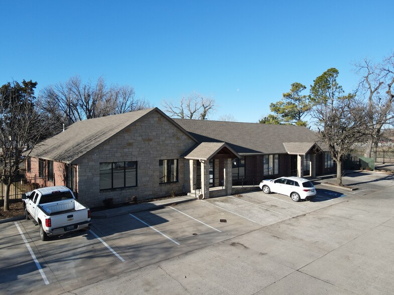 4832 Richmond Square Dr, Oklahoma City, OK for sale - Building Photo - Image 3 of 12