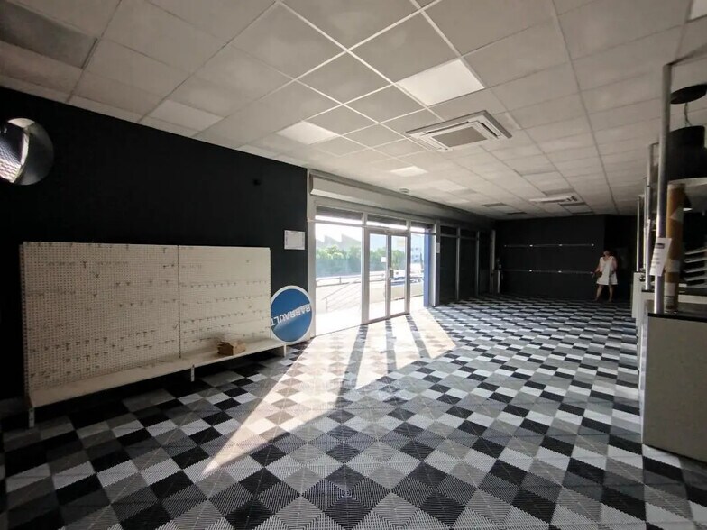 Flex dans Toulouse à louer - Photo du bâtiment - Image 3 de 15