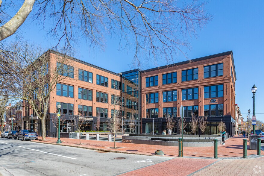 44 W Gay St, West Chester, PA à louer - Photo du bâtiment - Image 1 de 11