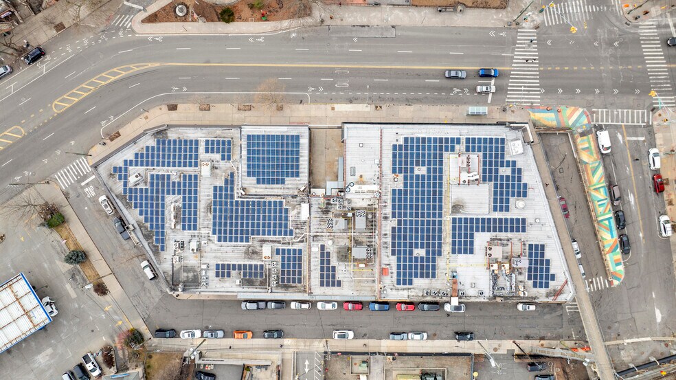 181 Bay St, Staten Island, NY à vendre - Photo du bâtiment - Image 3 de 13