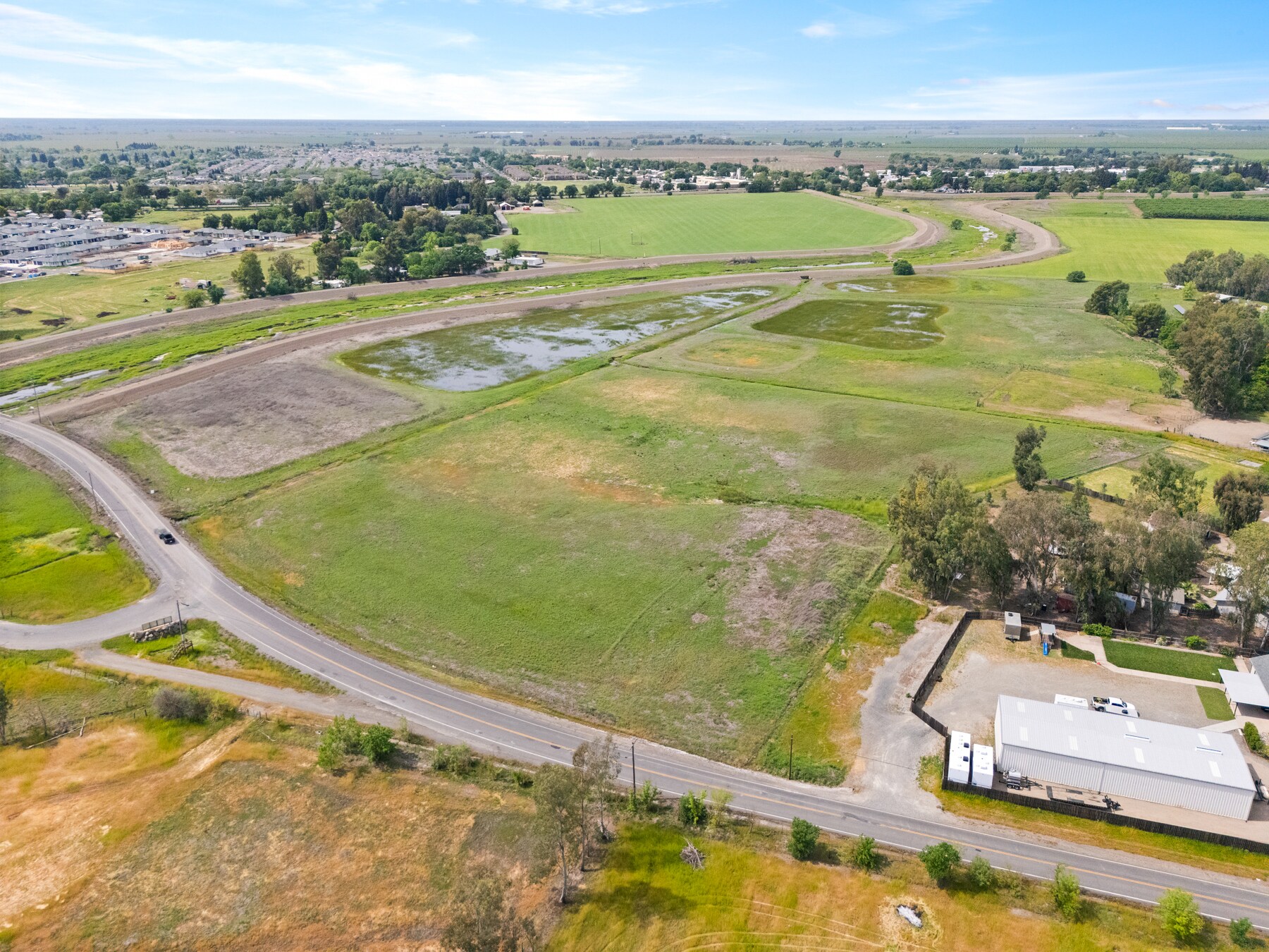 Hicks Ln, Chico, CA à vendre Photo principale- Image 1 de 4