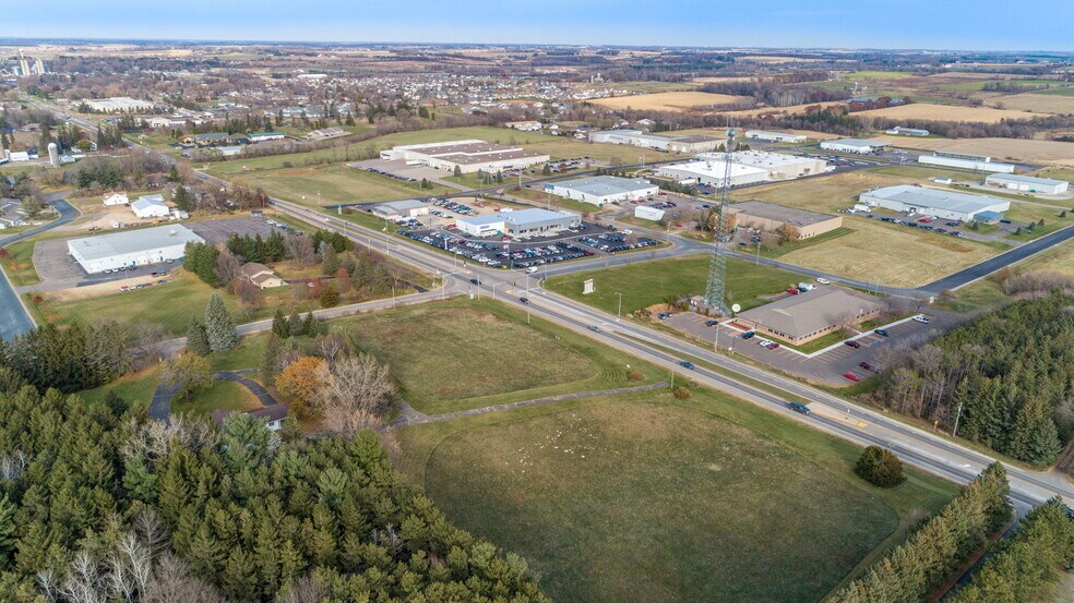 2081 60th Ave, Baldwin, WI à vendre - Photo du bâtiment - Image 3 de 5