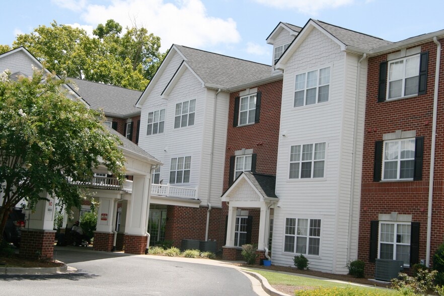 14 W Bartlette St & 105 S Sumter portfolio of 2 properties for sale on LoopNet.ca - Building Photo - Image 2 of 12