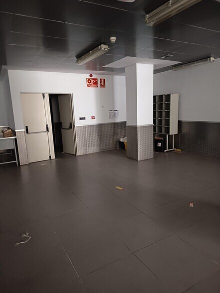Retail in Córdoba for lease - Interior Photo - Image 3 of 5