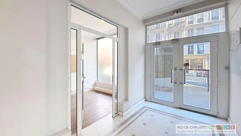 Commerce de détail dans Paris à louer - Photo du bâtiment - Image 1 de 4