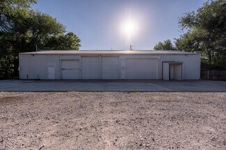 Plus de détails pour 621 Star st, El Dorado, KS - Industriel à vendre
